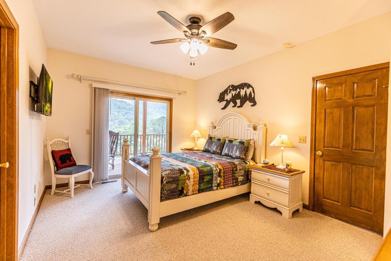 Condo With Stunning Mountain And 6Th Green Views Near Harrahs Cherokee Bryson City Whittier Exterior foto