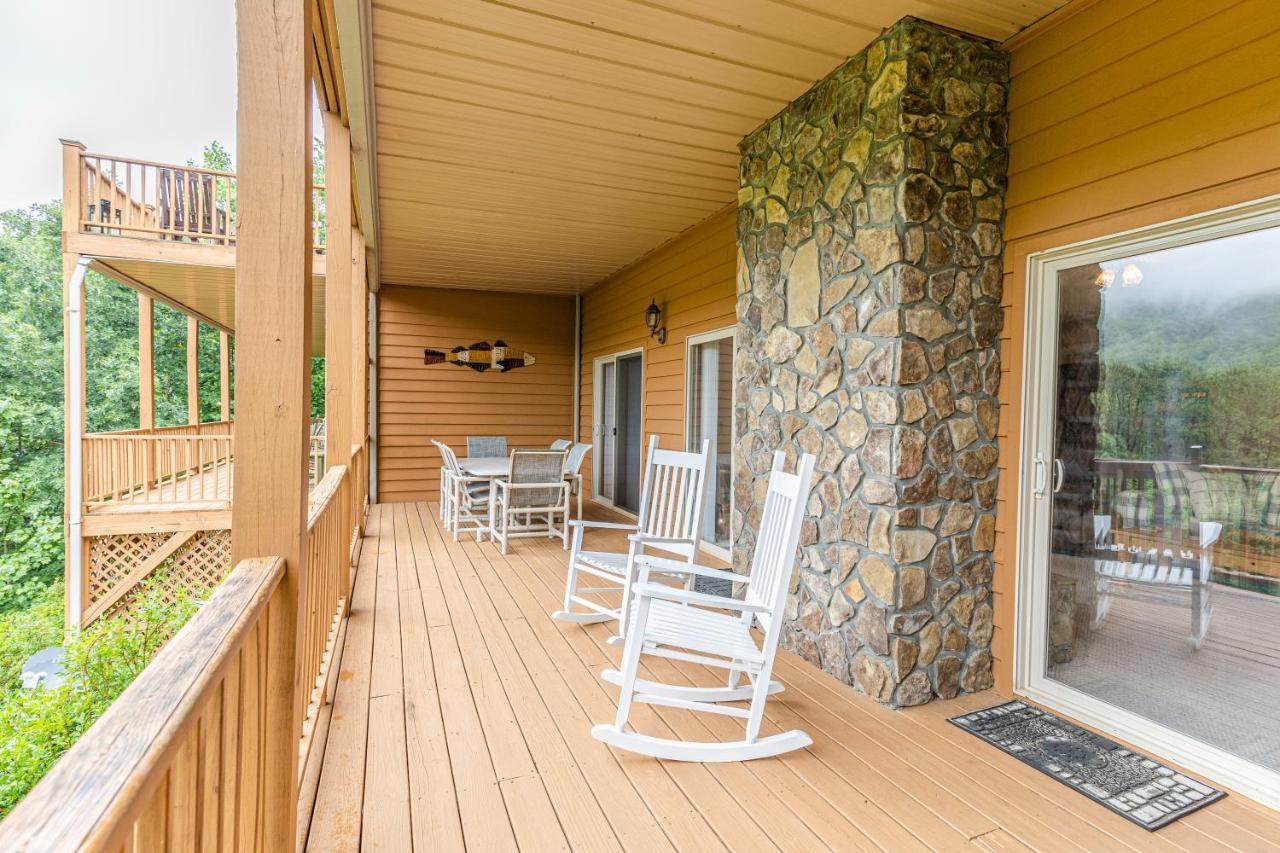 Condo With Stunning Mountain And 6Th Green Views Near Harrahs Cherokee Bryson City Whittier Exterior foto
